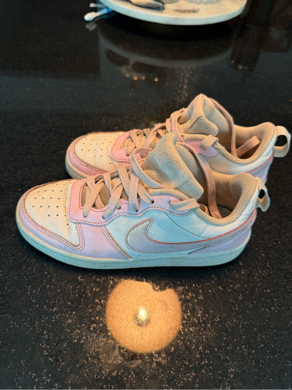 Nike Kids Low-Top Sneakers in Pink and Cream